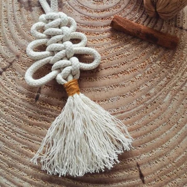 Pequenas decorações em macramé - Image 3