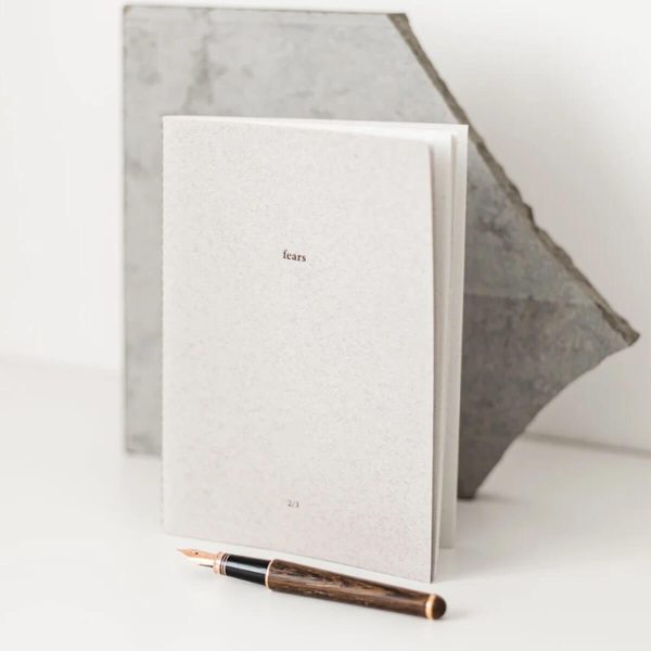 Caderno liso FEARS